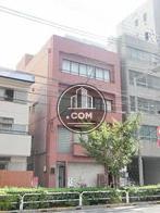 前面通りを一望できるお部屋です