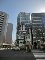 角地に立地しています