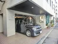 有料駐車場を完備