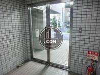 玄関側を見た視点です