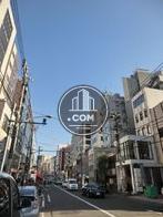 賑やかな通り
