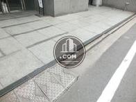スロープの固定された床面