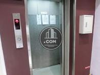 エレベーター内です