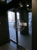 エントランスの中