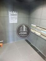 マットな質感の石材で構成