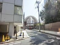 角地に建つオフィスです