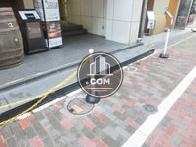 玄関前の床面です