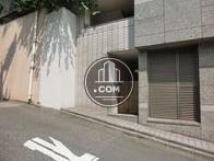 外階段への入口