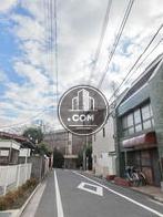 視界の開けた通りです