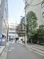 側道奥からのアングル