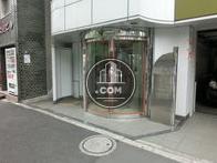 正面入口です