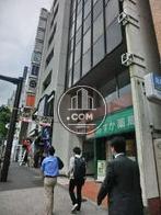 人通り賑やかです