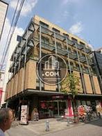 一階に百円ショップが入っております