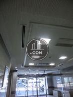天井の高いエントランス