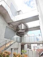 二階踊り場を見上げた風景