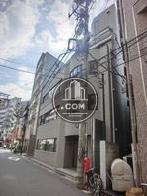 東向きです