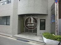 正面玄関前