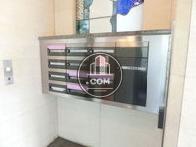 玄関内に設置されたポスト