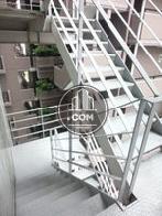 屋外階段です