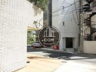 全面道路は交通量は少ないです