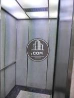 エレベーター内部