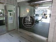 正面入口付近です