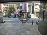 玄関から見た外