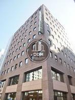 マットな質感の外装で統一された壁面