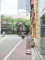 首都高速側の通り