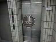 標準サイズのエレベーター