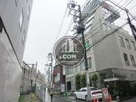 特徴的なデザインの外観