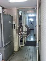 建物入り口の様子