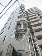 建物の後方は外階段になっております