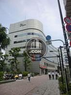 人通り賑やかです