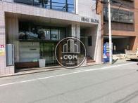 正面入口付近です