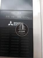 エレベーター9名乗り