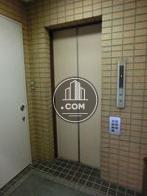 エレベーターは1基です