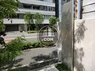案内板も歩行者に見えるように設置されています