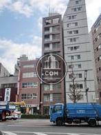 前方道路の交通量は多いです
