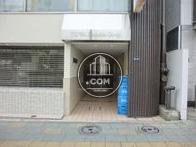 リニューアルされ綺麗な入口になってます