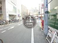裏側から右を見た様子