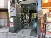 高級感のある正面玄関