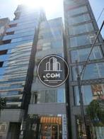 コンパクトなビル