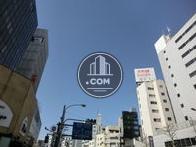 神保町の交差点至近です