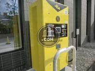 電気自動車の充電設備があります