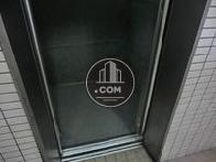 エレベーター内