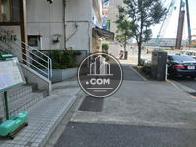 人通りはそこまで多くはありません