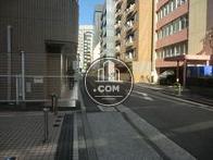 正面入口付近から見た周辺です