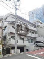 幅広い造りのバルコニー
