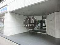 間口の広い玄関回り